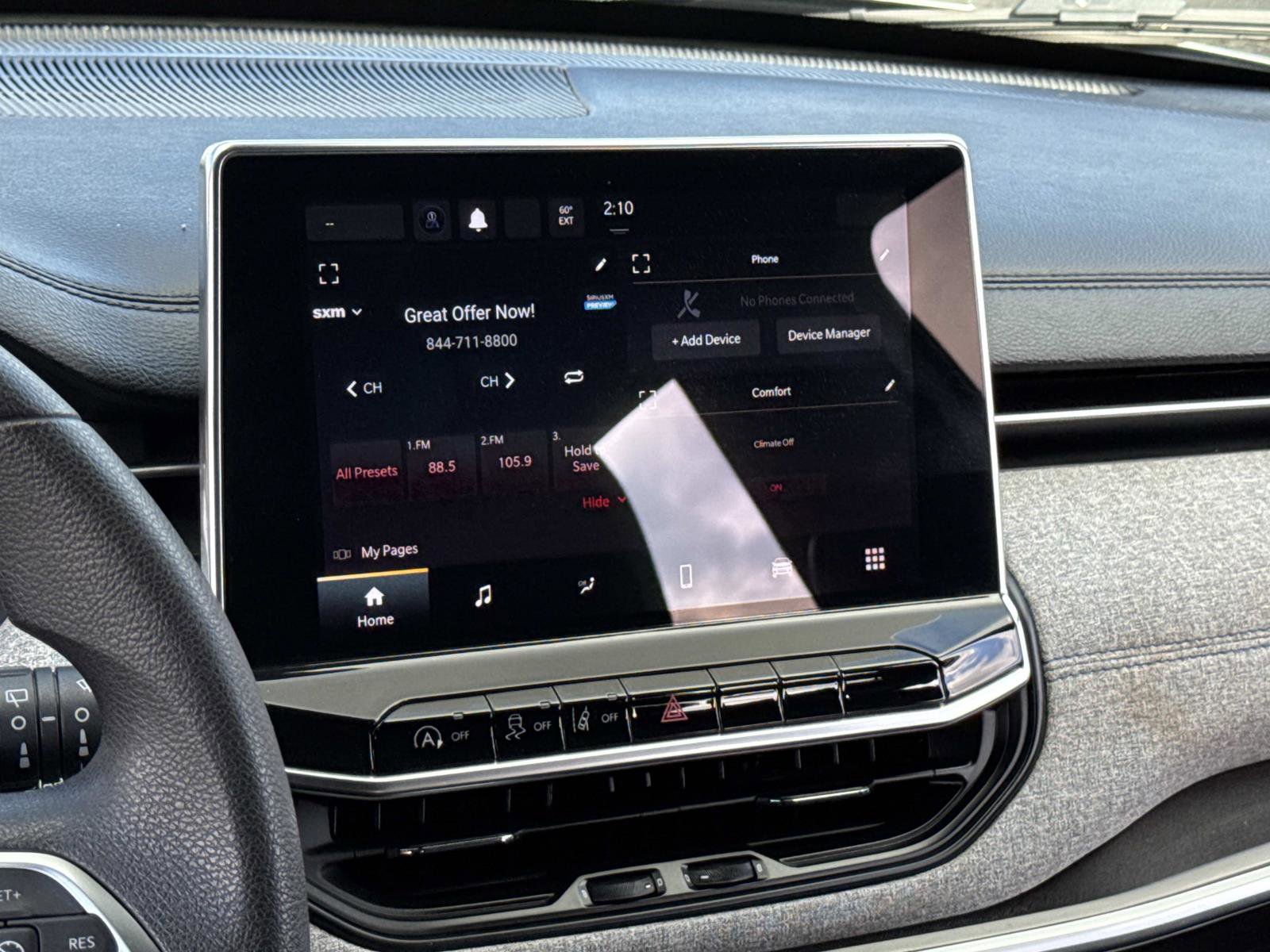 Used 2023 Jeep Compass Sport image 3