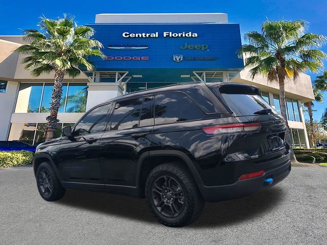 Certified 2025 Jeep Grand Cherokee Trailhawk w/ Advanced Protech Group II AWD/4WD image 7