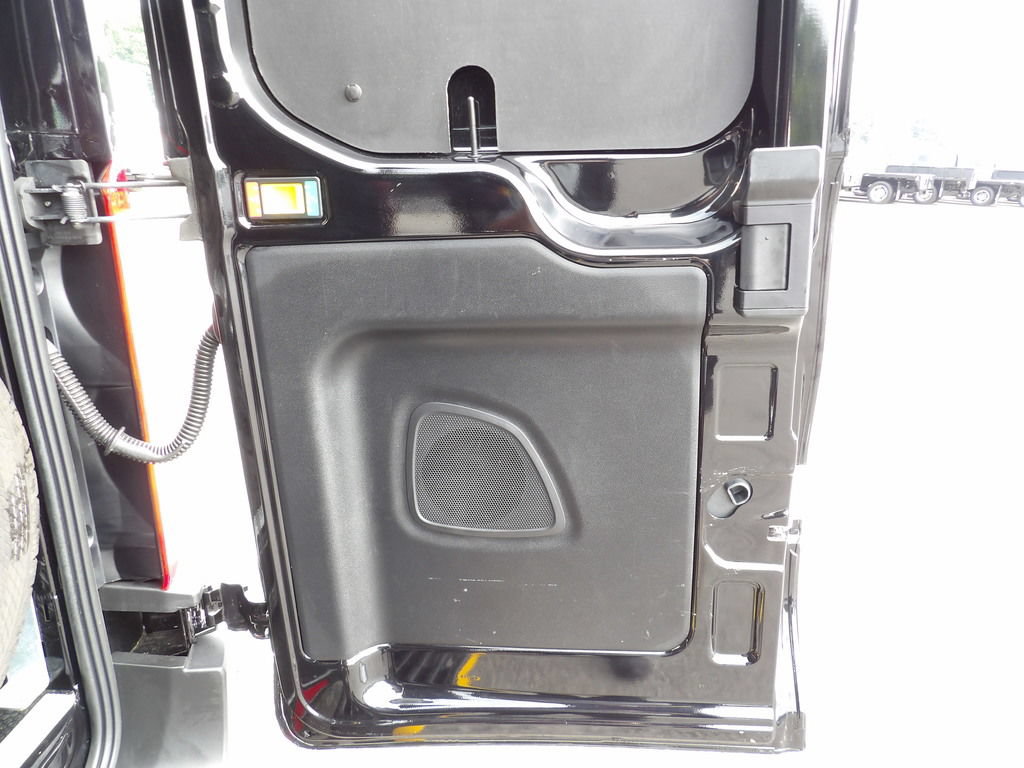 Used 2023 Ford Transit 250 148 High Roof Extended w/ Load Area Protection Package RWD image 46