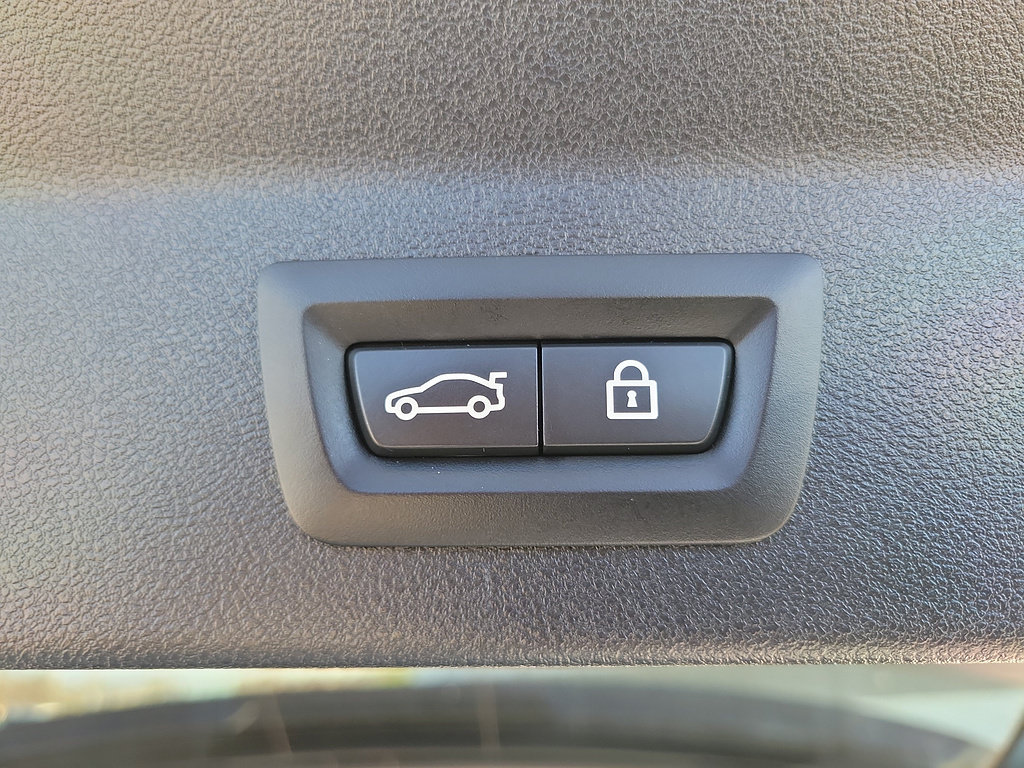 Used 2021 BMW X3 sDrive30i w/ Convenience Package RWD image 10
