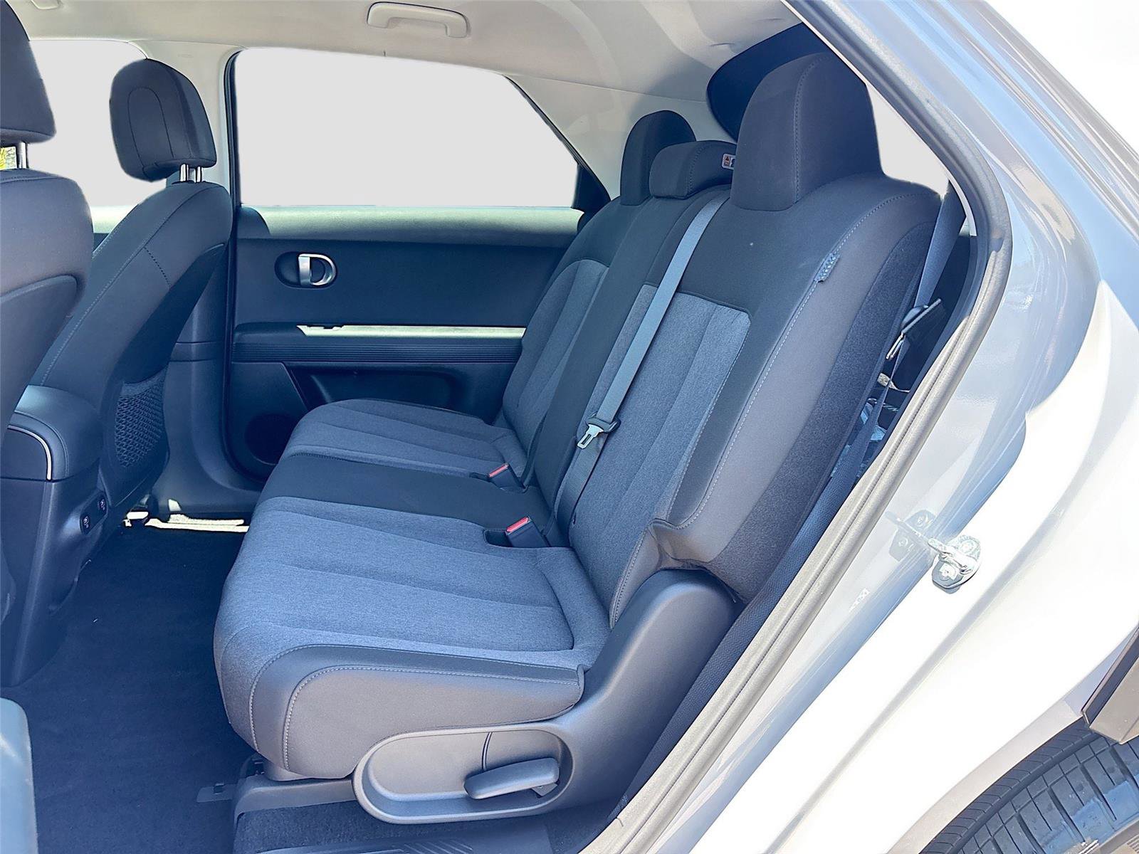 Used 2024 Hyundai Ioniq 5 SEL RWD image 24