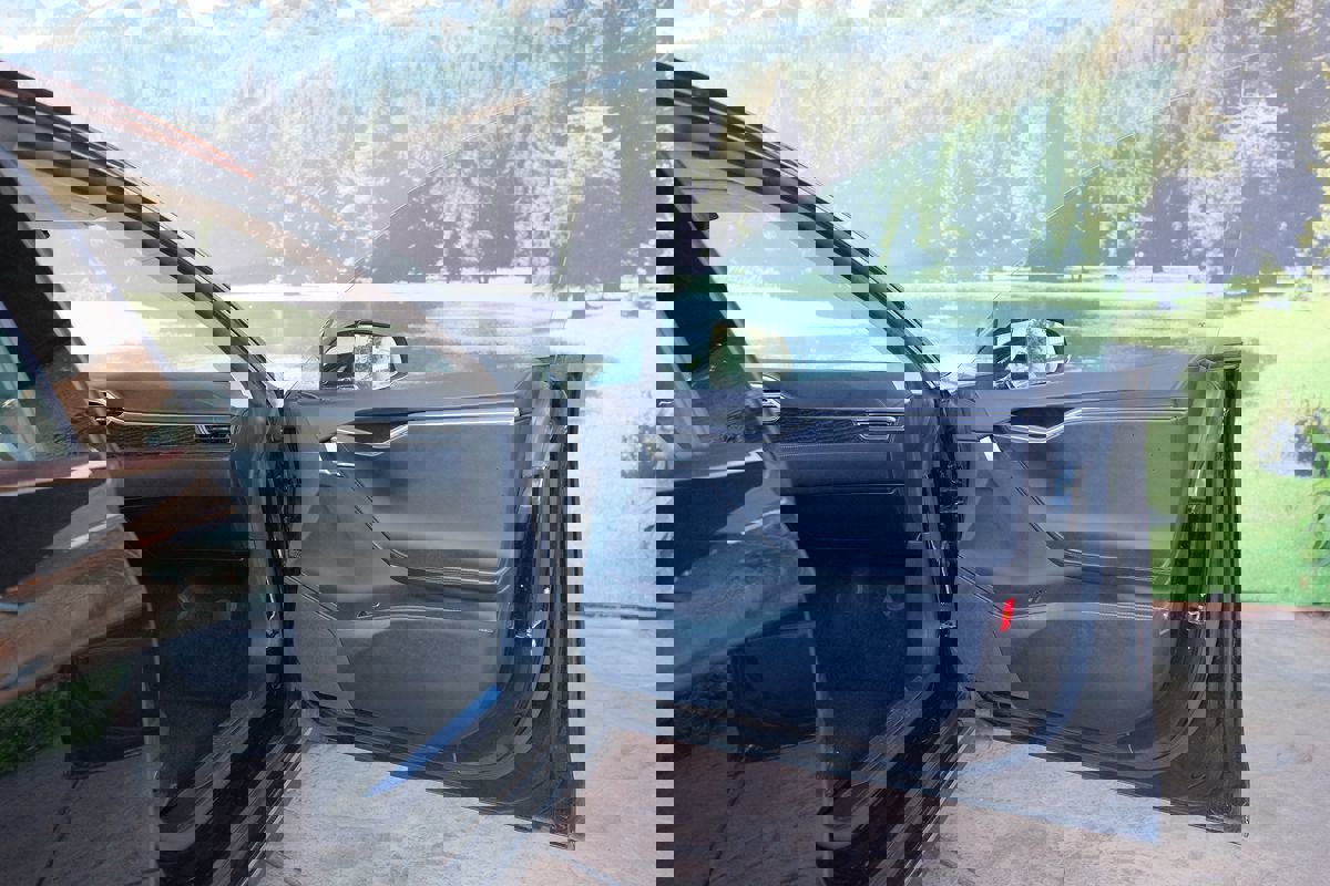 Used 2016 Tesla Model S 75 image 30