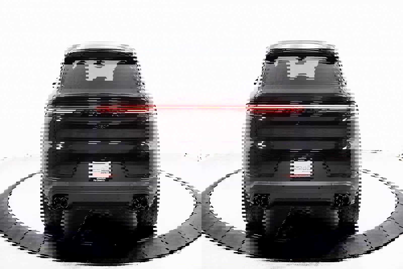 Certified 2025 Porsche Cayenne Coupe image 6