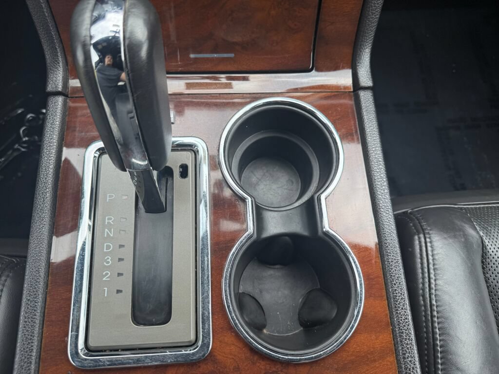 Used 2014 Lincoln Navigator 4WD image 20