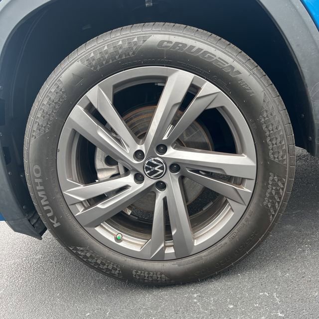 Used 2024 Volkswagen Atlas Cross Sport SEL R-Line image 22