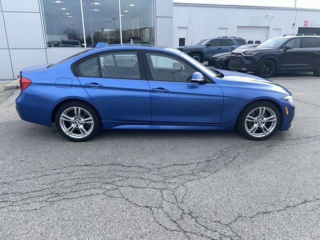 Used 2018 BMW 330i xDrive Sedan image 3