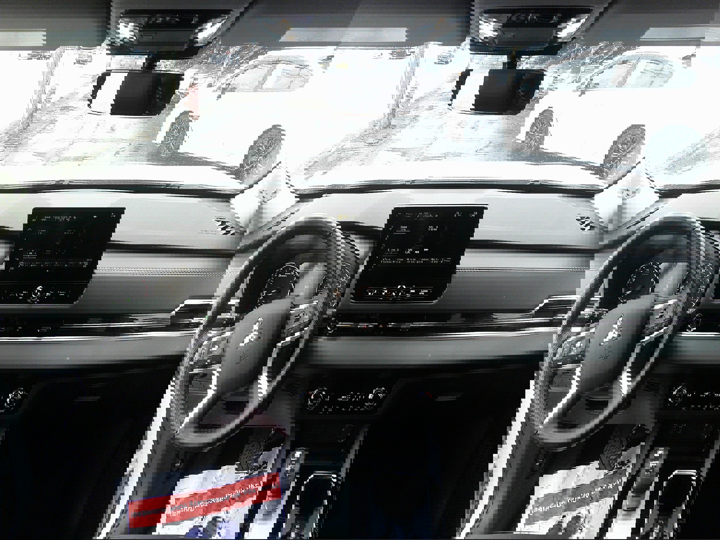 Used 2025 Mitsubishi Outlander SE image 19