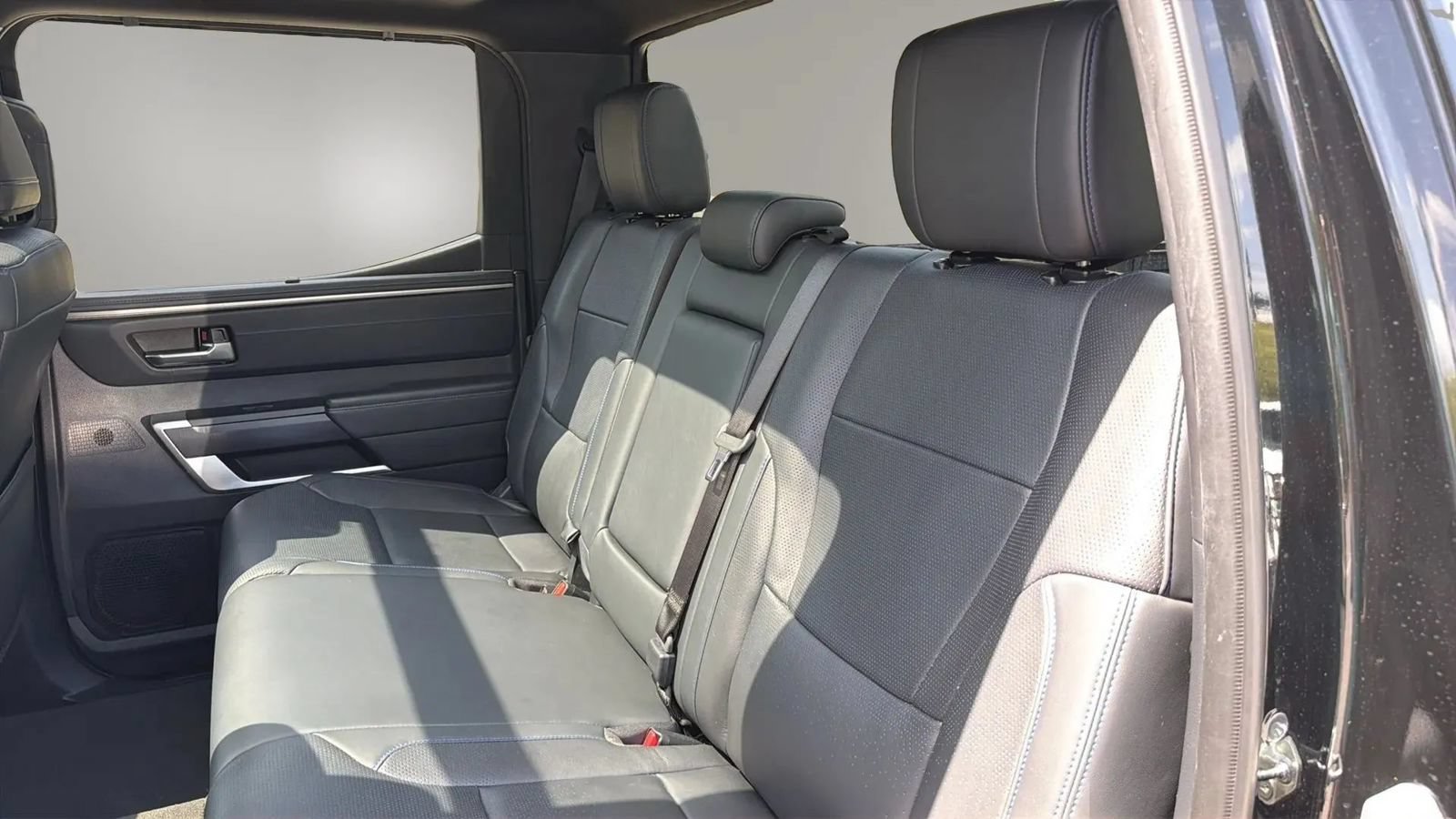 Used 2023 Toyota Tundra Platinum AWD/4WD image 28