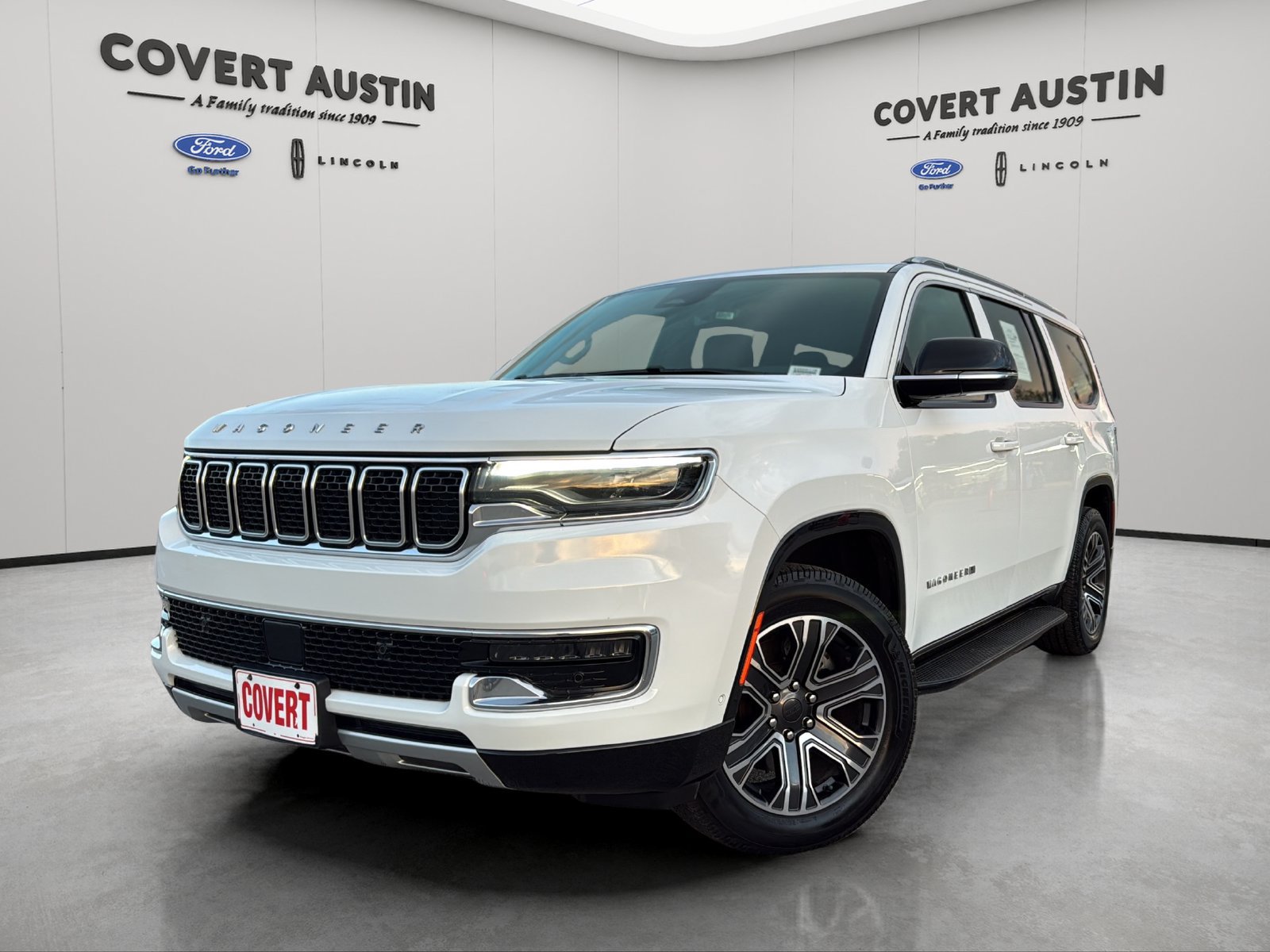 Used 2024 Jeep Wagoneer Series II w/ Flexible Seating Group