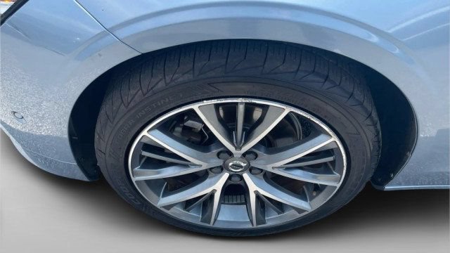 Used 2018 Volvo S90 T5 Momentum w/ Convenience Package AWD/4WD image 9