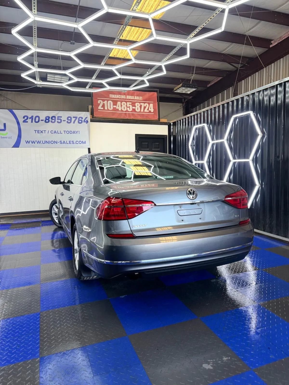 Used 2016 Volkswagen Passat 1.8T S image 23