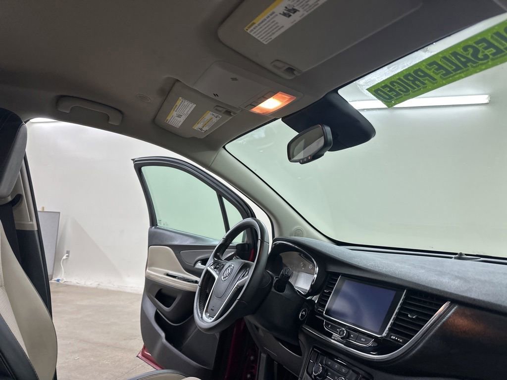 Used 2020 Buick Encore Sport Touring AWD/4WD image 19