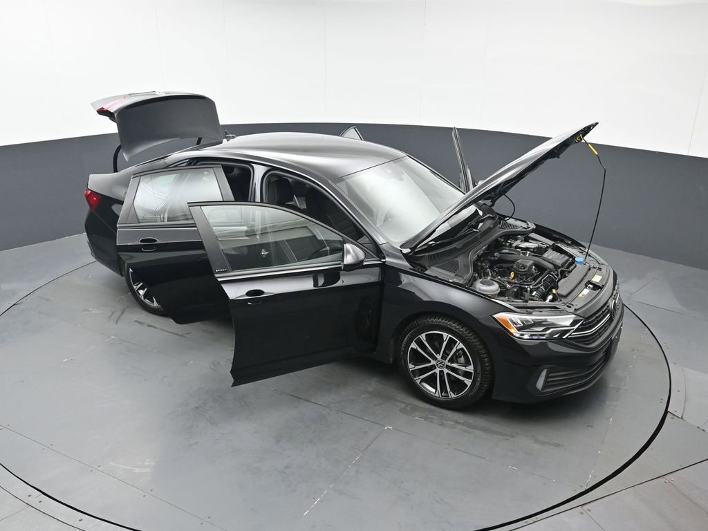 Used 2023 Volkswagen Jetta Sport image 48