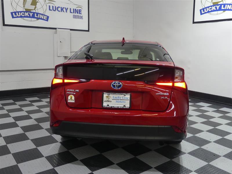 Used 2020 Toyota Prius XLE image 8