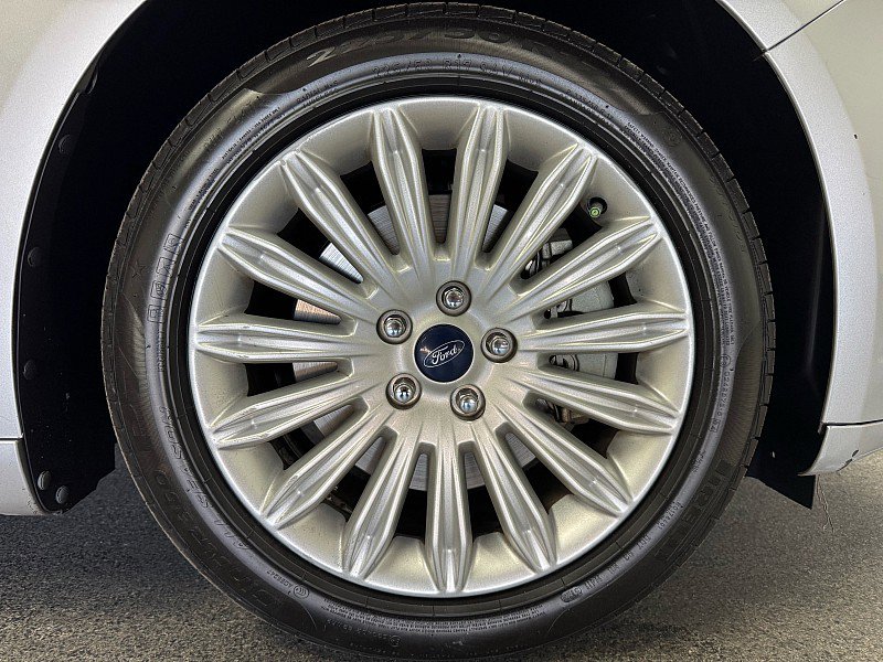 Used 2013 Ford Fusion Energi SE w/ Driver Assist Pkg FWD image 26
