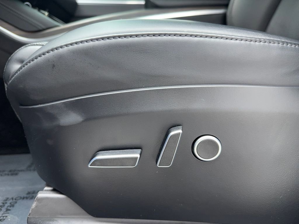 Used 2023 Tesla Model X image 47