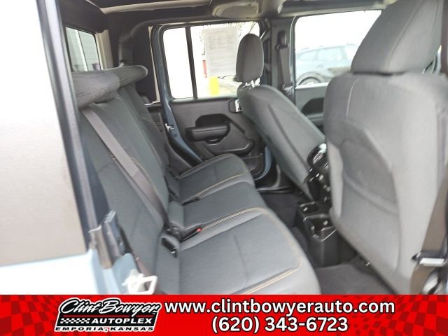 Used 2024 Jeep Gladiator Sport image 25