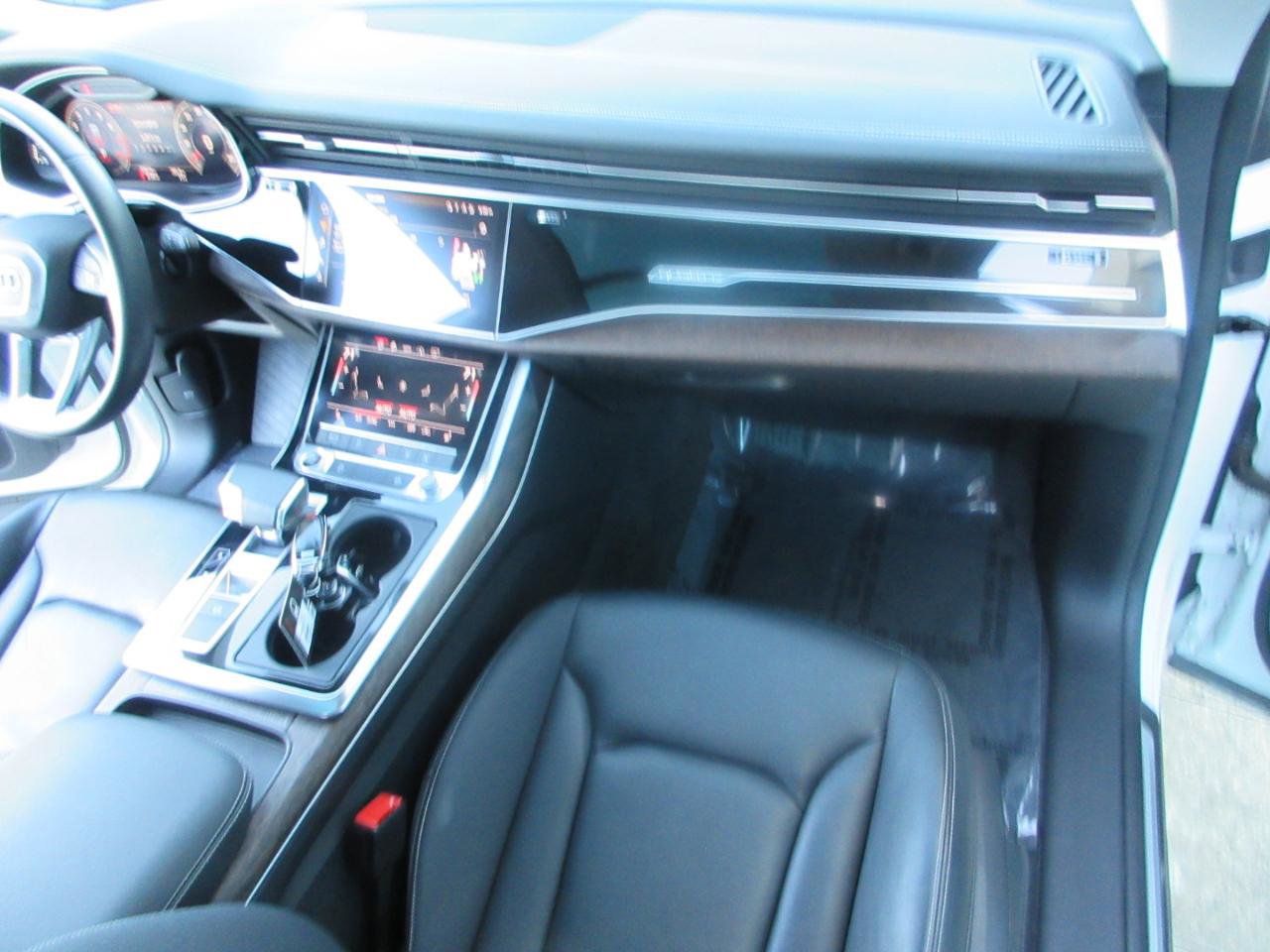 Used 2023 Audi Q8 Premium w/ Convenience Package image 29