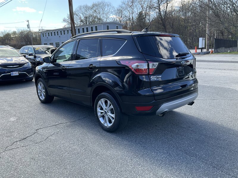 Used 2018 Ford Escape SEL AWD/4WD image 7