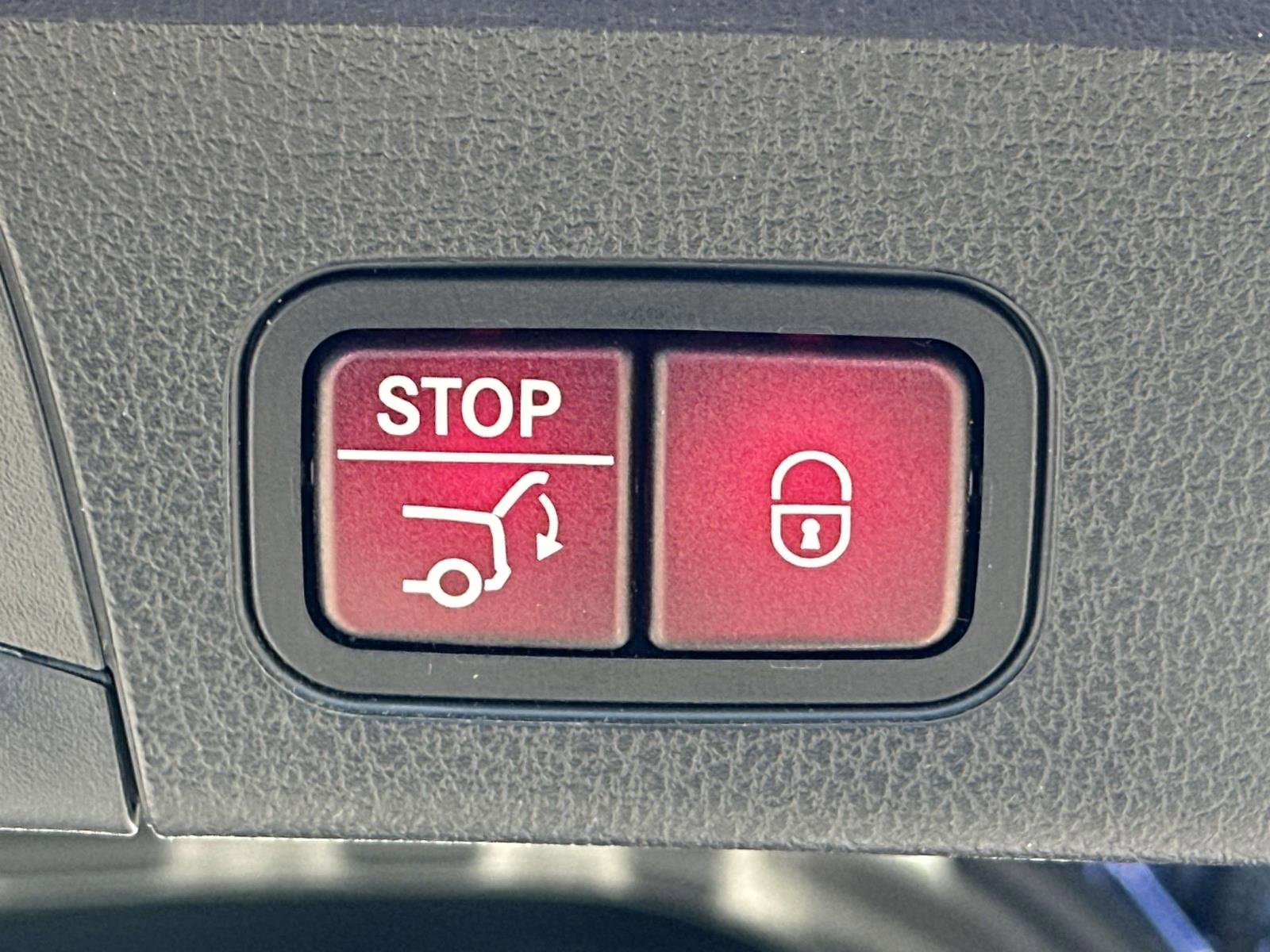 Used 2021 Mercedes-Benz GLB 250 GLB 250 image 25