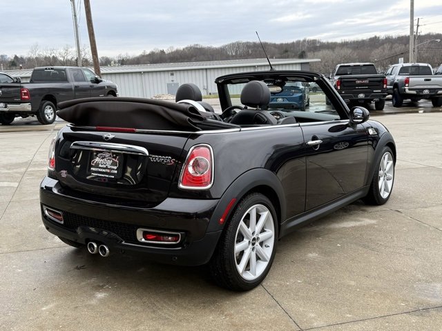 Used 2015 MINI Cooper S image 17