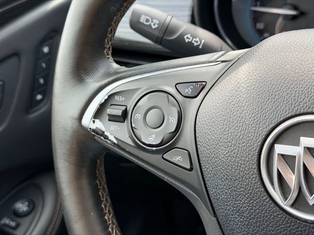 Used 2017 Buick Envision Essence FWD image 9