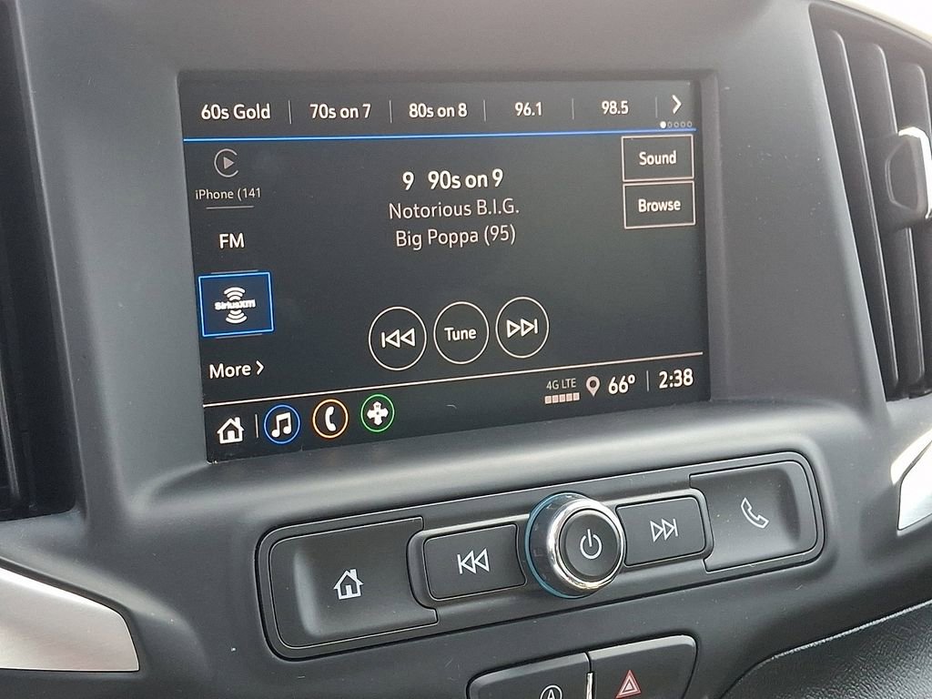 Used 2022 GMC Terrain SLE image 3