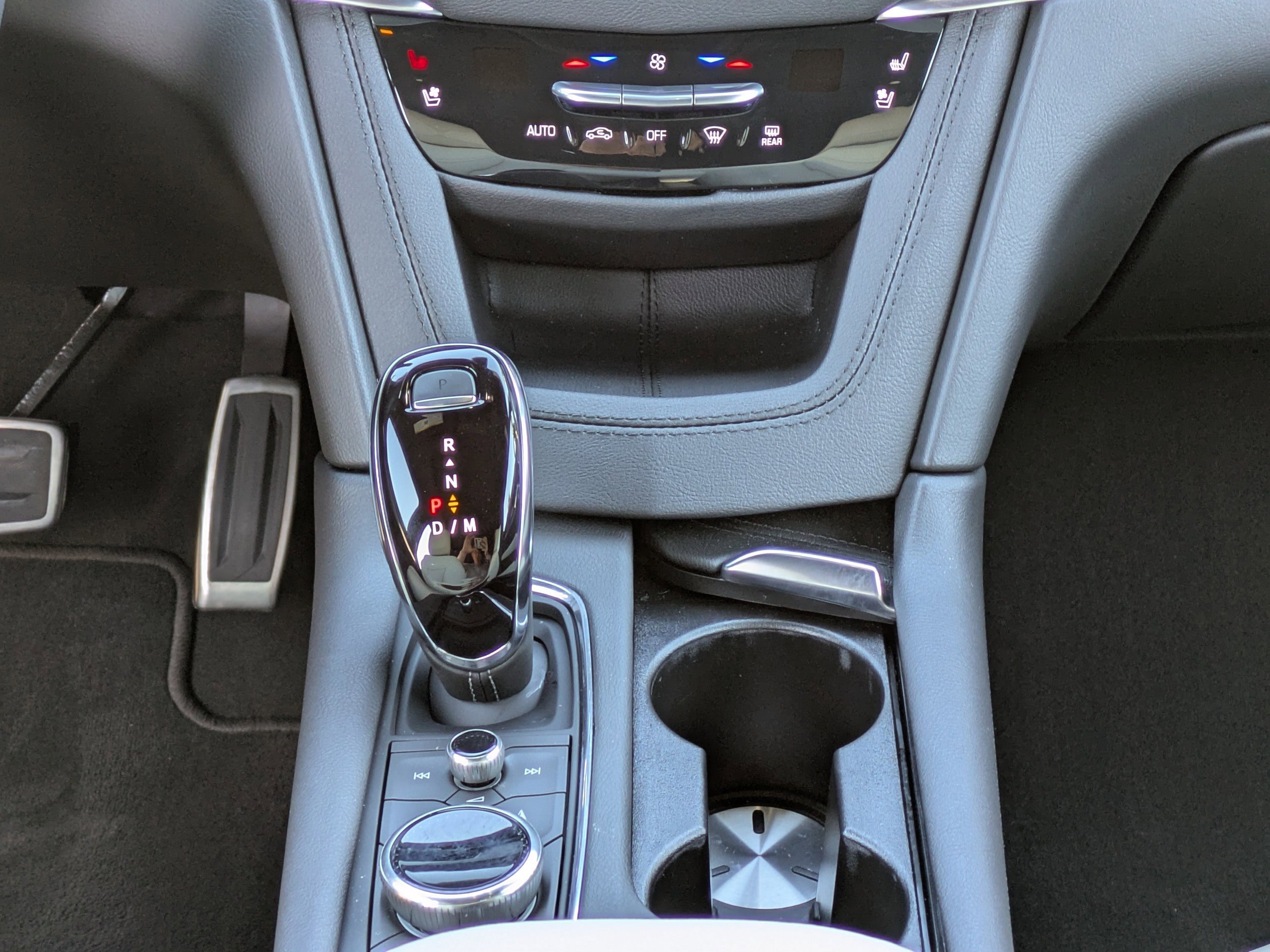 Certified 2025 Cadillac XT5 Sportv w/ Technology Package image 17