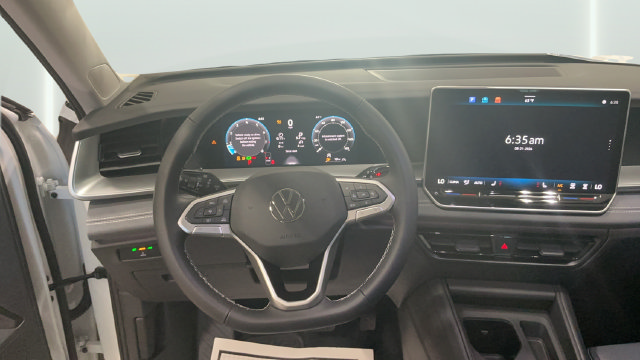 New 2026 Volkswagen Tiguan SE AWD/4WD image 10