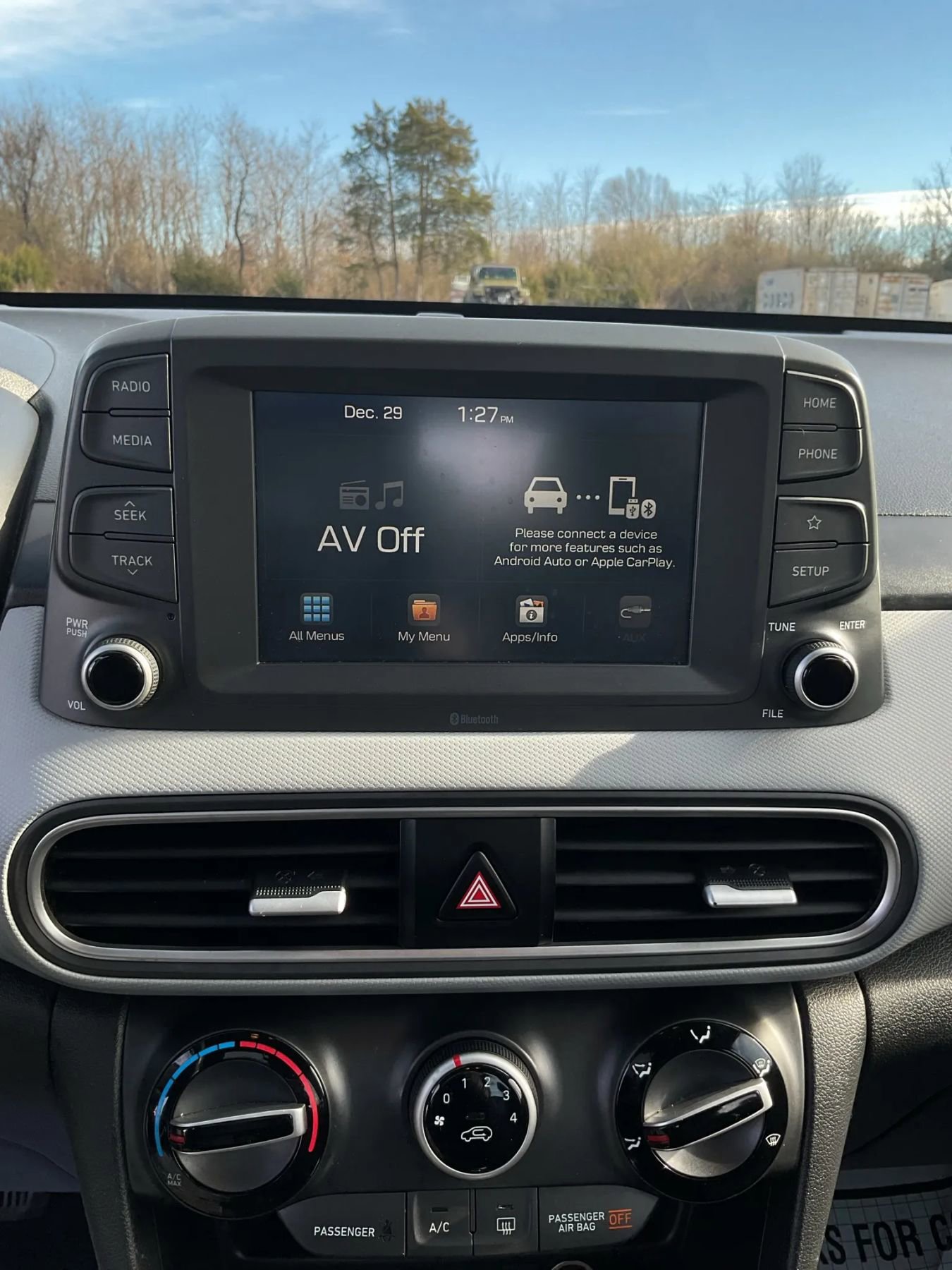 Used 2021 Hyundai Kona SE image 26