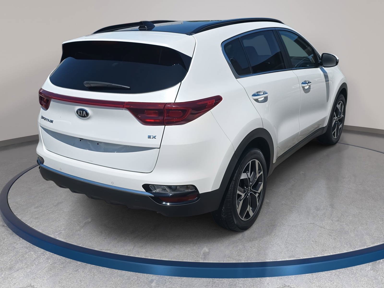Used 2021 Kia Sportage EX w/ EX Technology Package FWD image 5