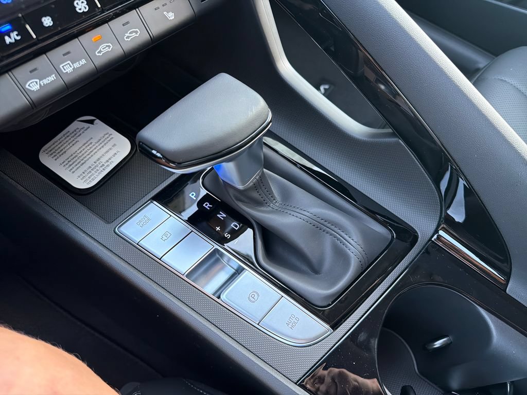 New 2026 Hyundai Elantra Limited FWD image 33
