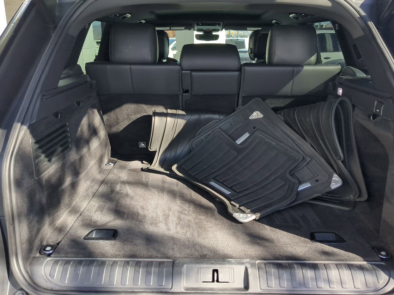 Used 2018 Land Rover Range Rover Sport Supercharged image 25