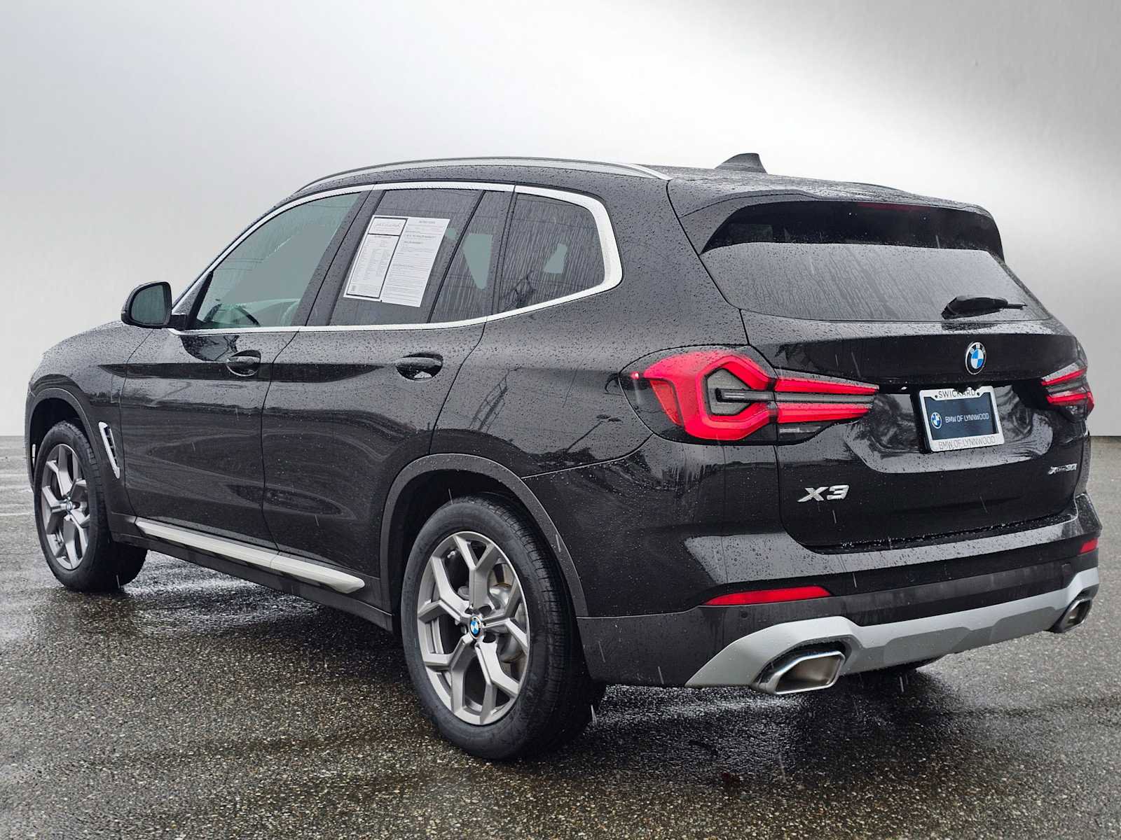 Used 2024 BMW X3 xDrive30i AWD/4WD image 5