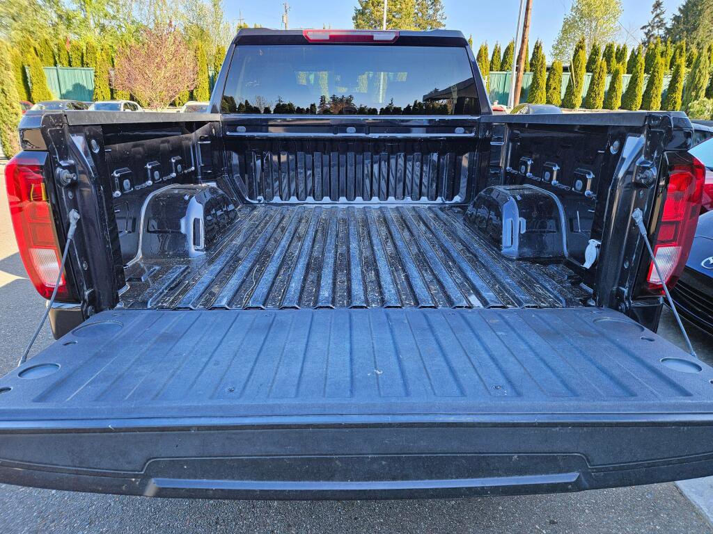Used 2023 GMC Sierra 1500 SLE AWD/4WD image 10