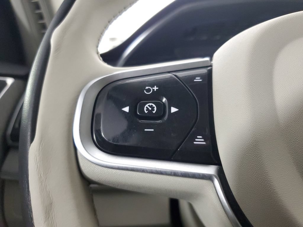 Certified 2025 Volvo XC90 T8 Core AWD/4WD image 27