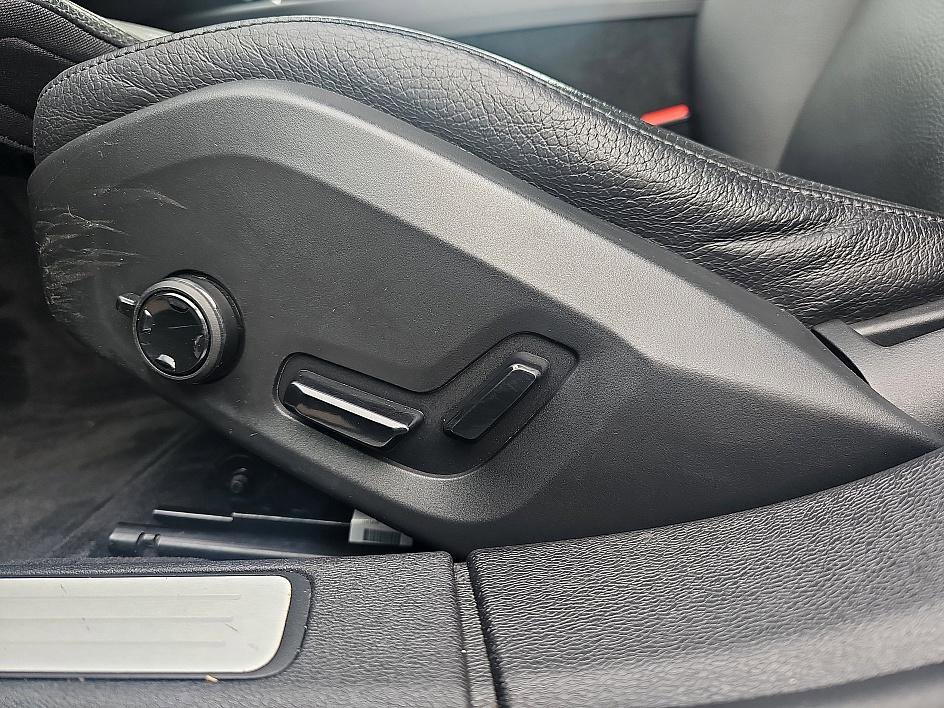 Used 2020 Volvo S60 T6 Inscription image 16