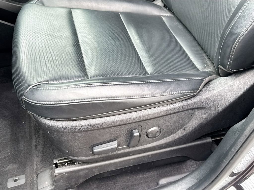 Used 2025 Kia Telluride S FWD image 20