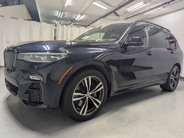 Used 2021 BMW X7 M50i image 5