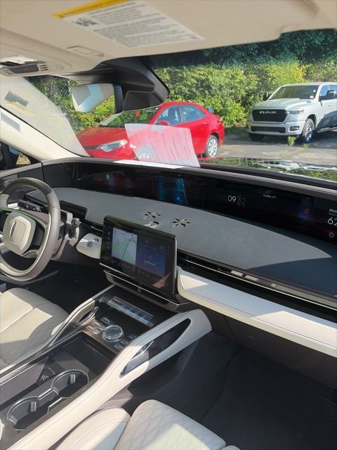 Used 2024 Lincoln Nautilus Black Label w/ Jet Appearance Package (87T) AWD/4WD image 21