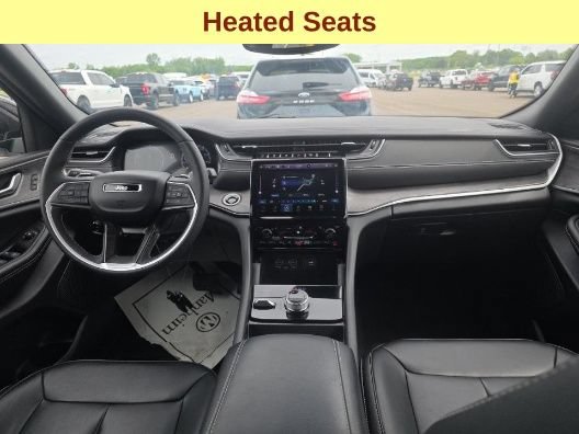 Used 2024 Jeep Grand Cherokee Limited AWD/4WD image 11