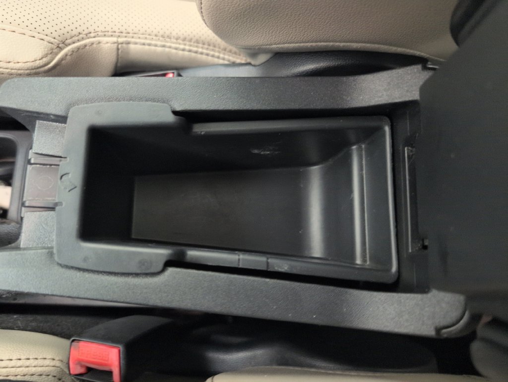 Used 2018 Ford EcoSport Titanium FWD image 38