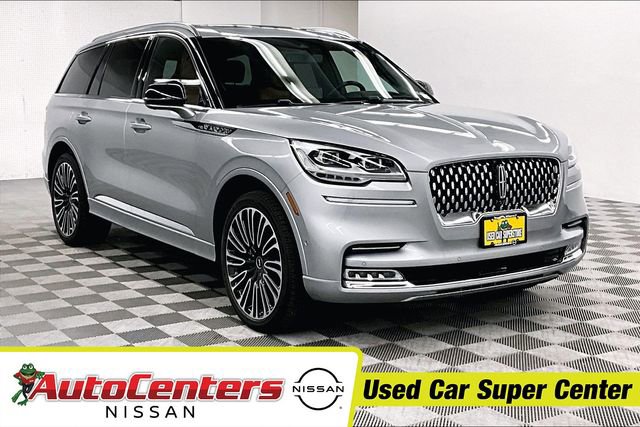 Used 2023 Lincoln Aviator Black Label w/ Class IV Trailer Tow Package image 1