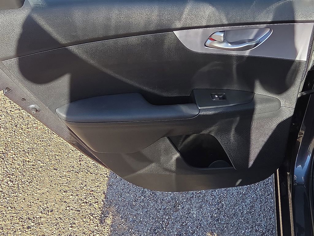 Used 2024 Kia Forte LXS image 21
