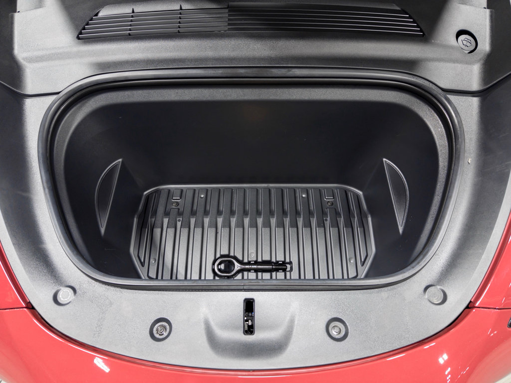 Used 2021 Tesla Model Y Long Range image 25