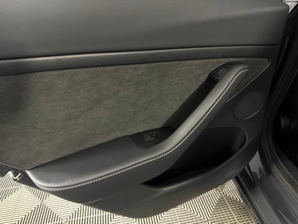 Used 2023 Tesla Model 3 Standard Range RWD image 27