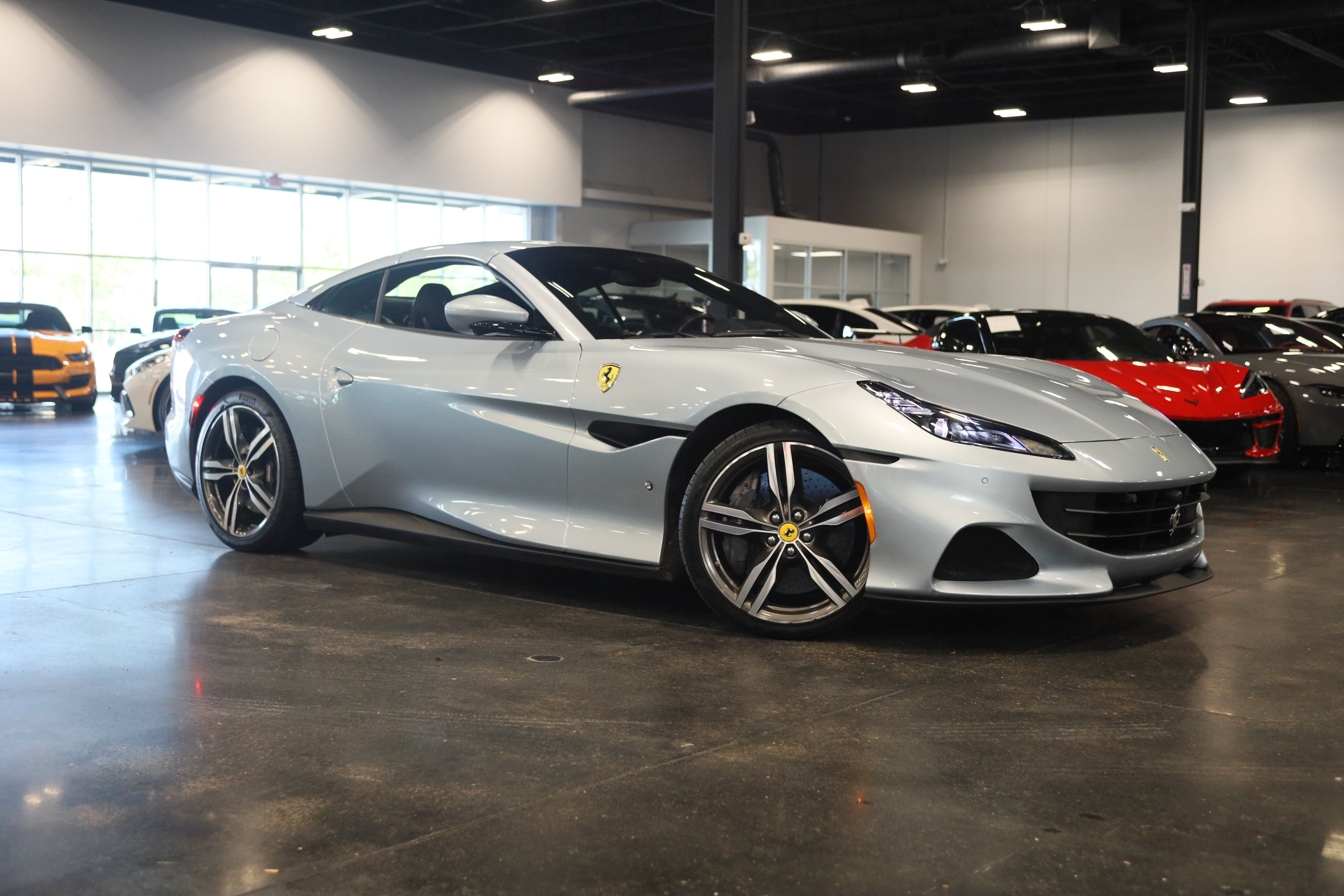 Used 2022 Ferrari Portofino M RWD image 2