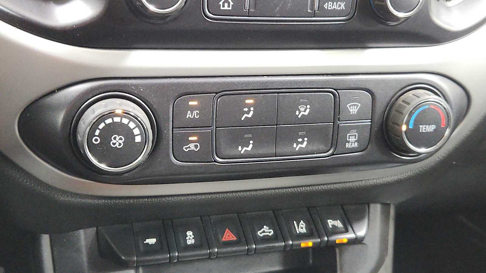 Used 2021 Chevrolet Colorado LT w/ Safety Package AWD/4WD image 20
