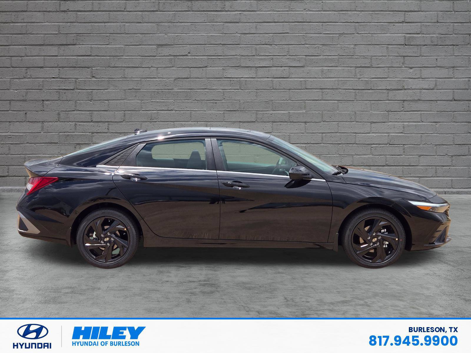 New 2026 Hyundai Elantra SEL Sport Premium FWD image 3