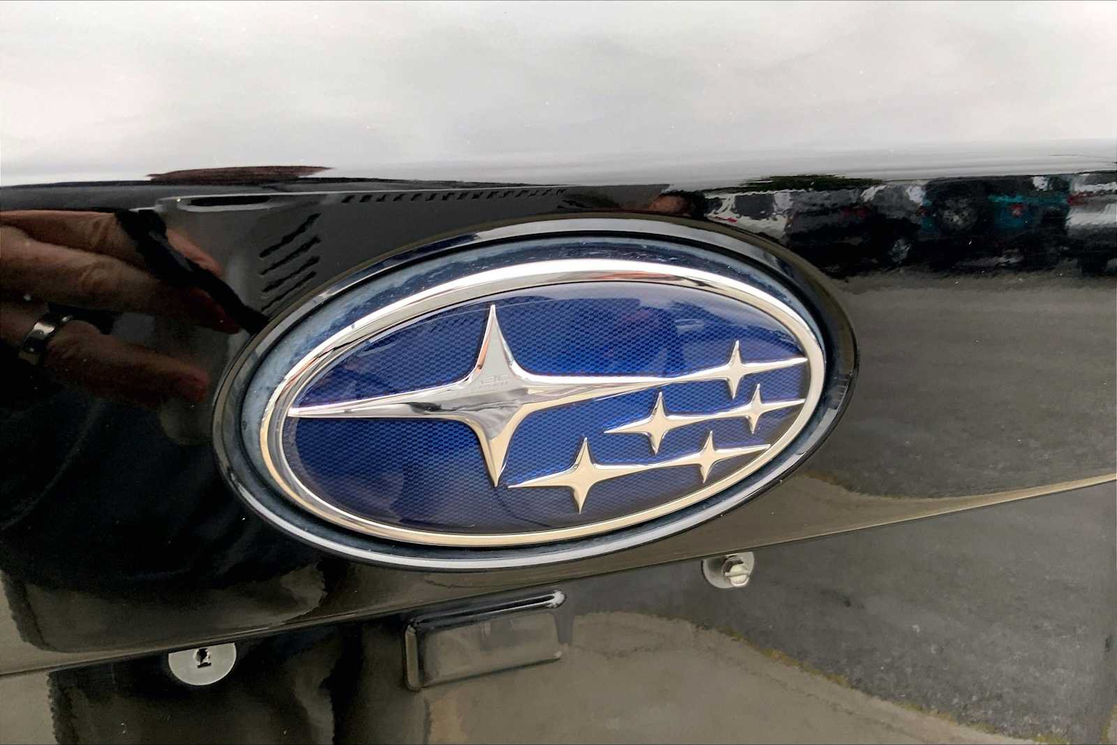 Used 2025 Subaru Outback Limited AWD/4WD image 32